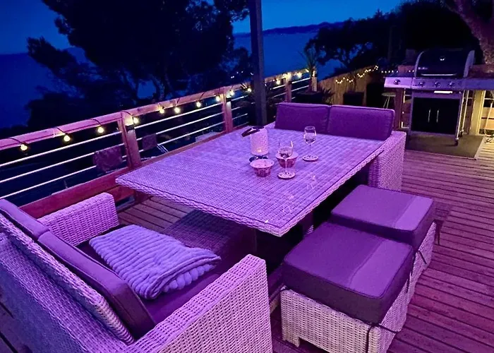 Domaine De L'ile D'or Casa de Férias