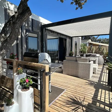 Domaine De L'ile D'or *