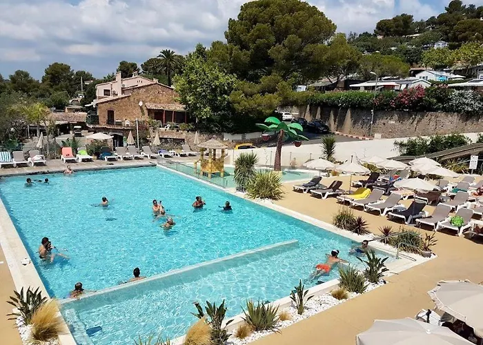 Domaine De L'ile D'or בית נופש Saint-Raphaël