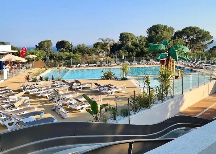 בית נופש Domaine De L'ile D'or *