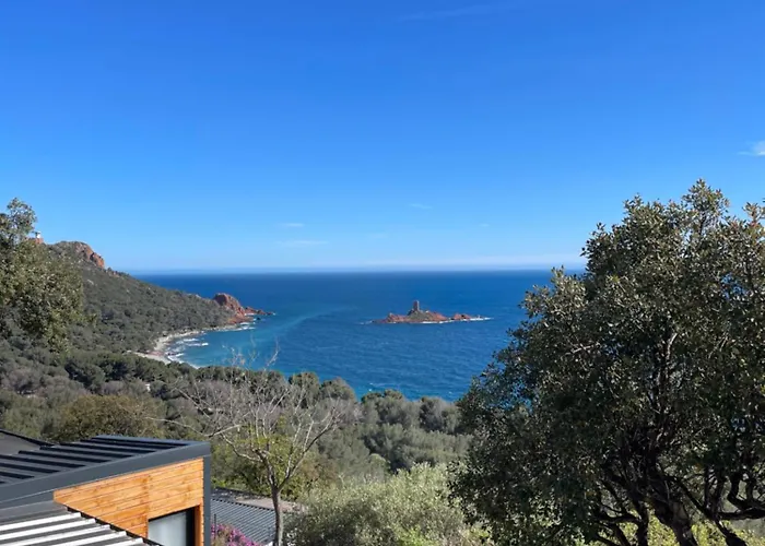 בית נופש Domaine De L'ile D'or *